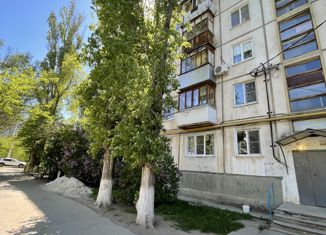 Продаю двухкомнатную квартиру, 45 м2, Волгоград, Кировский район, улица Зины Маресевой, 5А