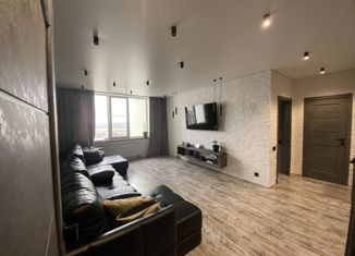 Продам 3-ком. квартиру, 86 м2, Саратов, Усть-Курдюмская улица, 25, ЖК Изумрудный