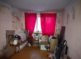 Продажа 3-комнатной квартиры, 60.5 м2, Артёмовский, улица Достоевского, 2А