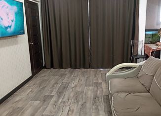 Продажа 3-ком. квартиры, 50 м2, Лесосибирск, улица Горького, 27