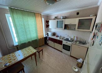 3-комнатная квартира на продажу, 74.2 м2, Байкальск, микрорайон Гагарина, 183