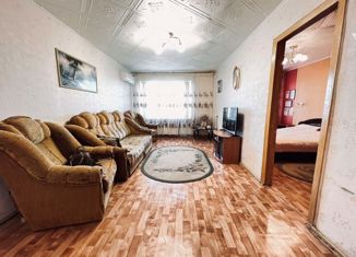 Трехкомнатная квартира на продажу, 61.3 м2, Саки, Строительная улица, 14