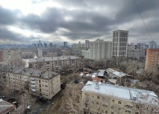 Двухкомнатная квартира на продажу, 48 м2, Екатеринбург, улица Учителей, 7А, улица Учителей