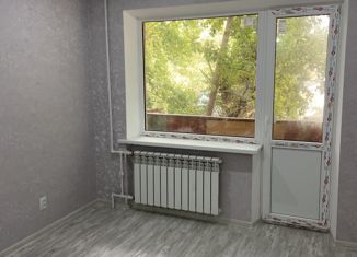 Продаю 3-ком. квартиру, 62 м2, Знаменск, Астраханская улица, 12