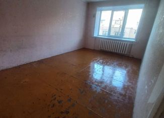 Продается 1-комнатная квартира, 28.7 м2, Кумертау, улица Мажита Гафури, 9