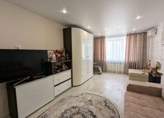 Продам 2-комнатную квартиру, 59.3 м2, Заречный, Озёрская улица, 4