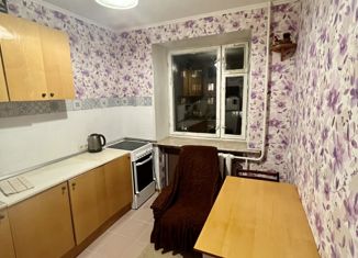 Сдается в аренду 2-комнатная квартира, 46.6 м2, Ставрополь, улица Доваторцев, 35/1, микрорайон №27
