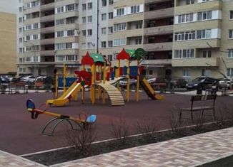 Продается 2-ком. квартира, 58 м2, Ставрополь, микрорайон № 35, улица Рогожникова, 21/3