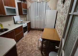 Сдам в аренду 3-комнатную квартиру, 75 м2, Нижнекамск, проспект Мира, 109