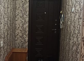Сдается в аренду 1-комнатная квартира, 30.6 м2, Междуреченск, проспект 50 лет Комсомола, 64
