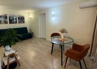 Продам 2-ком. квартиру, 42.3 м2, Москва, Таганрогская улица, 7, Таганрогская улица