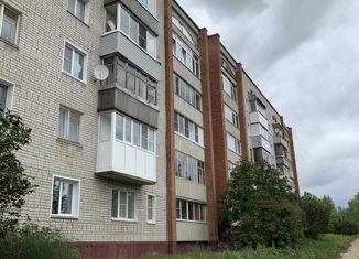 Продается 2-комнатная квартира, 49.6 м2, Кирово-Чепецк, Юбилейная улица, 31