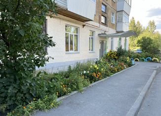 Продажа двухкомнатной квартиры, 45.6 м2, Златоуст, 1-й квартал Северо-Запад, 17