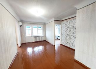 Продаю трехкомнатную квартиру, 43.2 м2, Оренбургская область, Туркестанская улица, 2Б