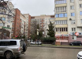 Продам 2-ком. квартиру, 105 м2, Краснодар, улица Фёдора Лузана, 19, улица Федора Лузана