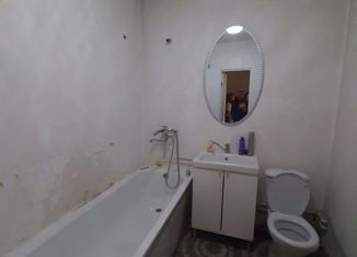 Продается квартира студия, 42 м2, Абакан, улица Комарова, 9Б, ЖК Комарово