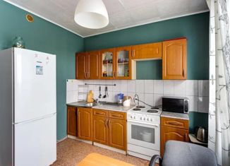 Продажа двухкомнатной квартиры, 58 м2, Москва, улица Брусилова, 27, улица Брусилова