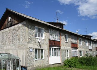 Продам трехкомнатную квартиру, 60 м2, посёлок городского типа Верхняя Максаковка, Ключевая улица, 26