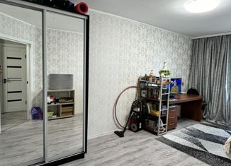Продам 1-комнатную квартиру, 40 м2, Смоленская область, улица Рыленкова, 54А