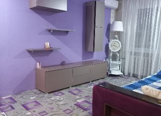 Продаю 1-ком. квартиру, 29.7 м2, Бугуруслан, 2-й микрорайон, 7