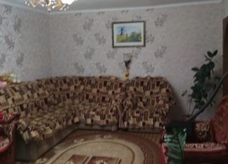 Продаю 4-комнатную квартиру, 80 м2, Лениногорск, улица Гафиатуллина, 7А