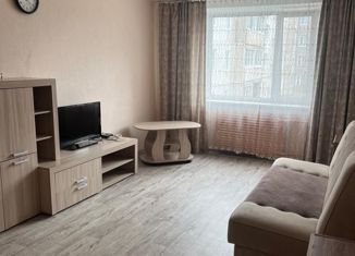 Продажа 2-ком. квартиры, 52 м2, Усть-Илимск, улица Надежды, 20