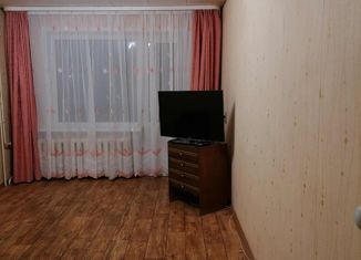 Продаю трехкомнатную квартиру, 64 м2, Свердловская область, Спортивная улица, 15