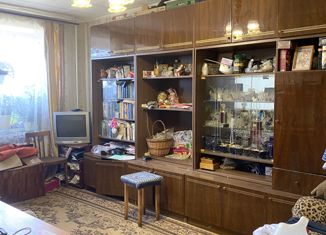 Продам 2-ком. квартиру, 44 м2, Валдай, улица Победы, 82