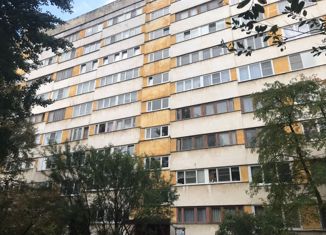 Двухкомнатная квартира на продажу, 44.2 м2, Санкт-Петербург, улица Кустодиева, 20к2, метро Проспект Просвещения