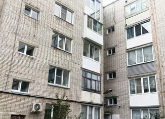 Продаю 2-комнатную квартиру, 48 м2, Курган, 2-й микрорайон, 21