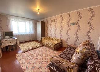 Продам 1-комнатную квартиру, 30 м2, Кумертау, улица Худайбердина, 12