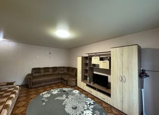 Продам 1-ком. квартиру, 31 м2, Красноярский край, улица Строителей, 25А