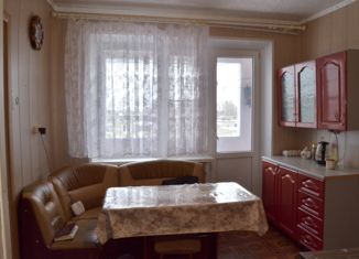 Продается 2-ком. квартира, 54 м2, поселок городского типа Гремячево, улица Горняков, 2