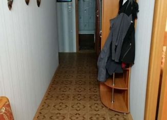 Продаю 3-ком. квартиру, 66 м2, Стрежевой, Кедровая улица, 63