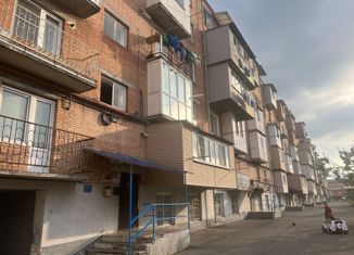 Продажа четырехкомнатной квартиры, 160 м2, Владикавказ, улица Алихана Гагкаева, 7, 19-й микрорайон