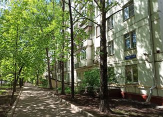 Продается 1-комнатная квартира, 32 м2, Москва, улица Правды, 3/1, улица Правды