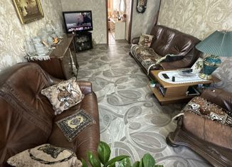 Продаю двухкомнатную квартиру, 45 м2, Канск, улица 40 лет Октября, 80/2