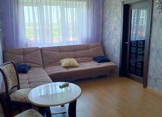 Продаю четырехкомнатную квартиру, 60.5 м2, Уссурийск, Строительная улица, 2