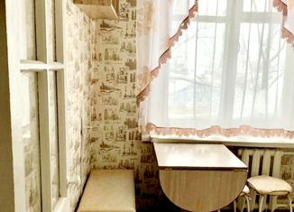 Продаю двухкомнатную квартиру, 38.1 м2, Березники, улица Свердлова, 21