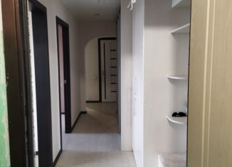 Продается трехкомнатная квартира, 62.9 м2, Шарыпово, 6-й микрорайон, 44