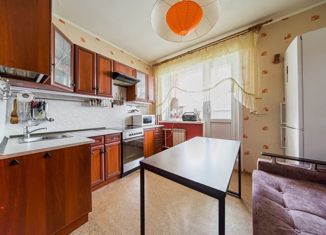 Продаю 1-ком. квартиру, 39 м2, Санкт-Петербург, проспект Ударников, 27к2, проспект Ударников