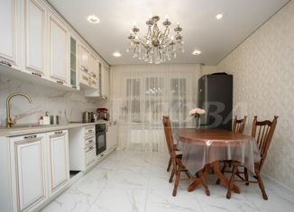 Продается трехкомнатная квартира, 92.2 м2, Тюменская область, улица Александра Митинского, 7