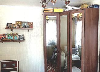 Продаю 3-комнатную квартиру, 50 м2, Кемерово, проспект Ленина, 133А