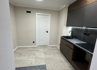 Продаю 3-комнатную квартиру, 80 м2, Ставрополь, улица Ленина, 74/17, микрорайон №7