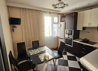 Продается 2-комнатная квартира, 56.5 м2, Москва, Челобитьевское шоссе, 12к6, станция Марк