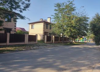 Дом на продажу, 198.2 м2, Ейск, Ленинградская улица