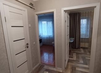 Продаю 1-ком. квартиру, 34 м2, Сибай, улица Строителей, 2