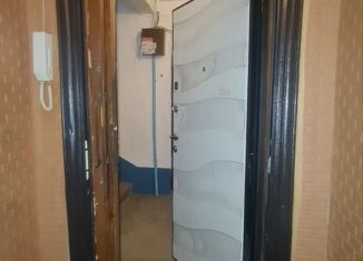 Продаю двухкомнатную квартиру, 42 м2, Новотроицк, улица Мира, 9