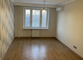 Продается трехкомнатная квартира, 62.5 м2, Москва, Братская улица, 23к1, Братская улица