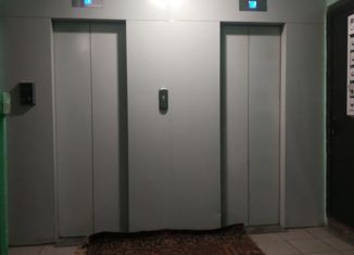 Продаю 2-ком. квартиру, 39.2 м2, Москва, Большая Черёмушкинская улица, 3к1, станция Крымская